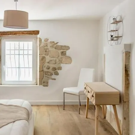 Evasion De Charme, Maison Authentique Et Prive * La Baume-de-Transit