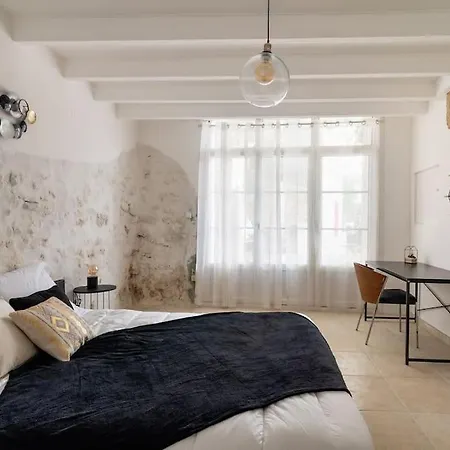 Evasion De Charme, Maison Authentique Et Prive La Baume-de-Transit