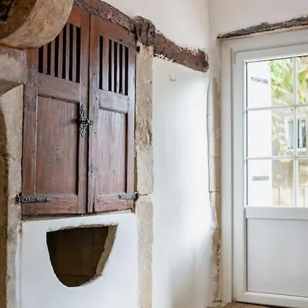 Evasion De Charme, Maison Authentique Et Prive * La Baume-de-Transit